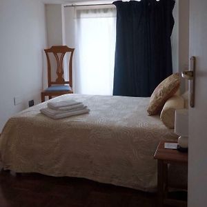 Camera con letto king size
